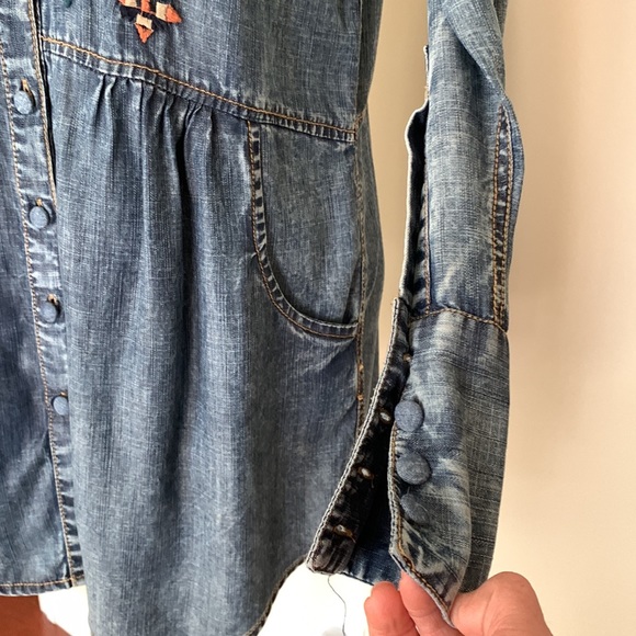 Soft Surroundings embroidered jean shirt - Picture 4 of 11